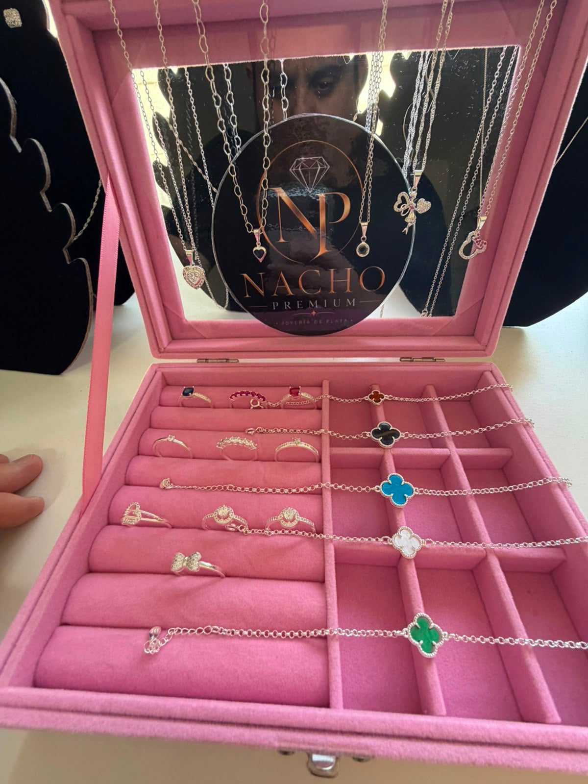 10 anillos + 5 Pulseras + 5 Cadenadas + Diges